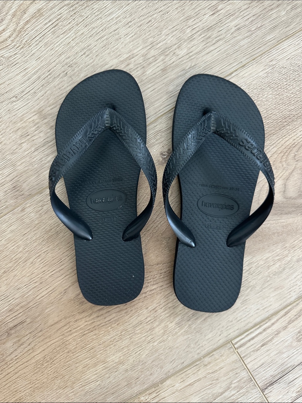 Havaianas Black Rubber Flip Flop Sandals